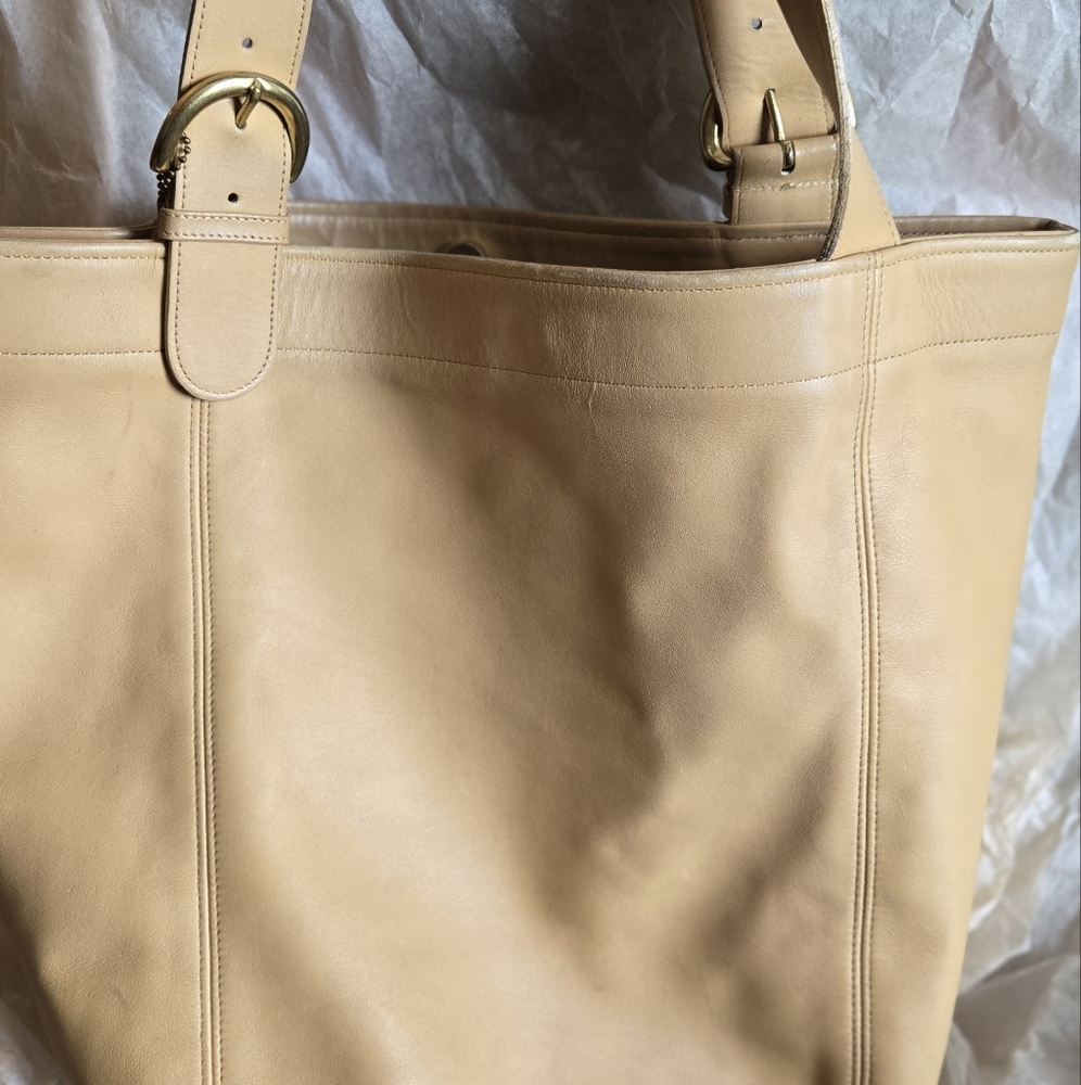 VINTAGE COACH  SOHO Leather Tote Bag 4082